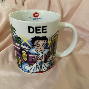 2001 Universal Studios Betty Boop “DEE” Coffee Mug